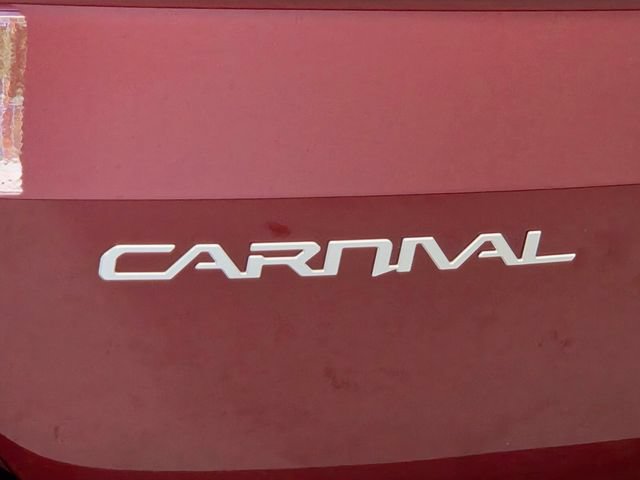 Used 2024 Kia Carnival LX FWD image 17
