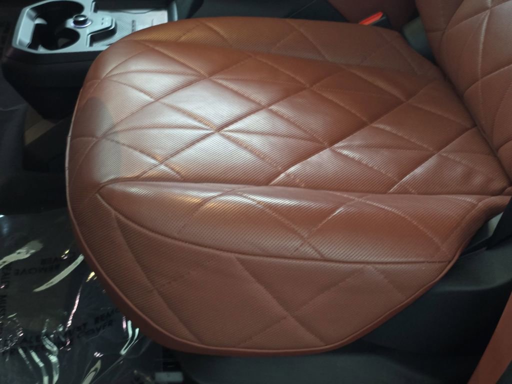 Certified 2023 BMW iX xDrive50 w/ Premium Package image 31