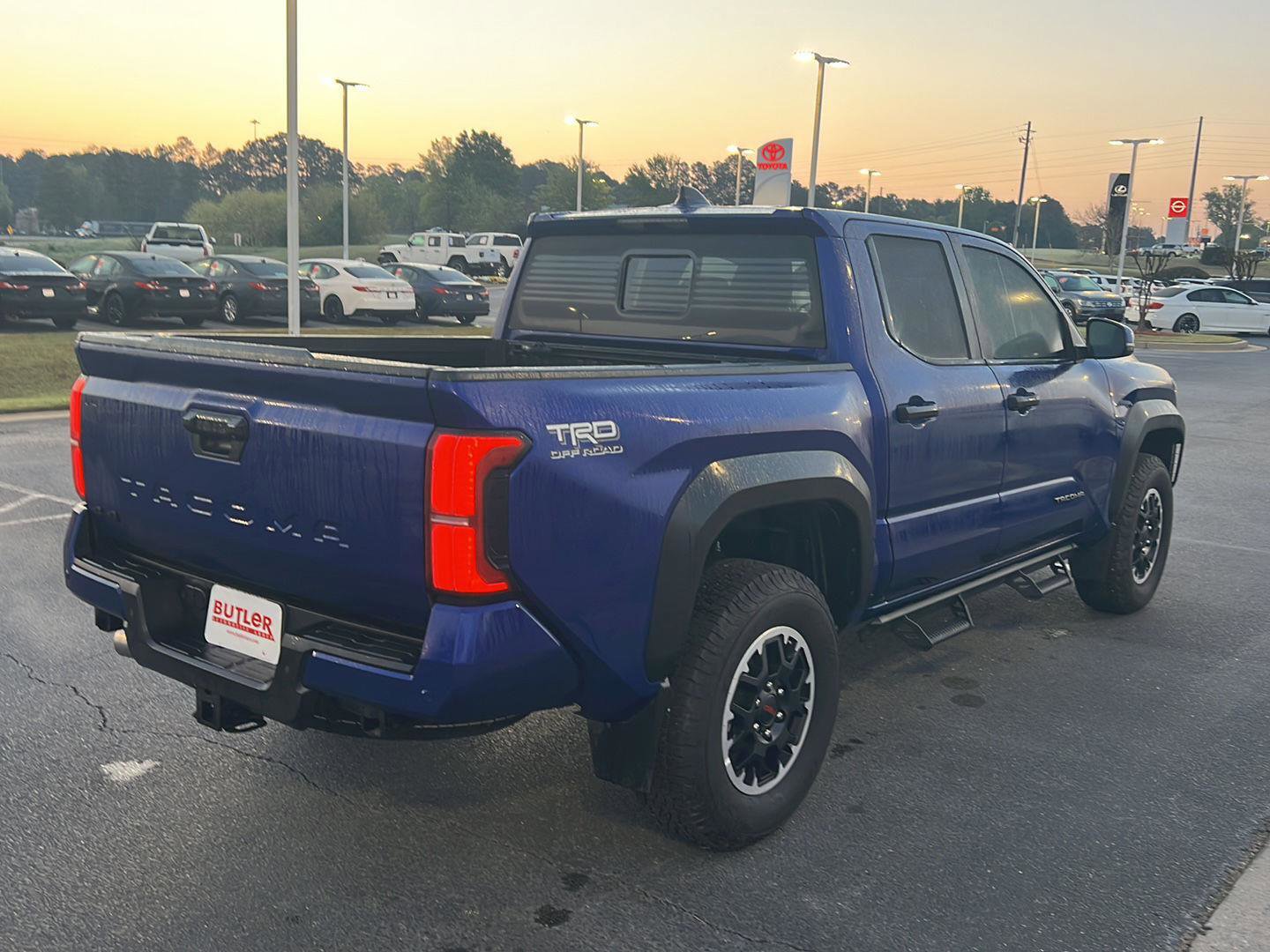 Certified 2024 Toyota Tacoma TRD Off-Road w/ TRD Off Road Upgrade Package image 6