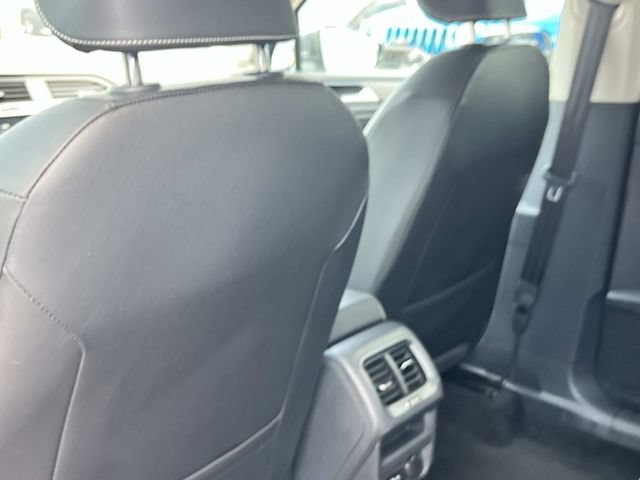 Used 2024 Volkswagen Tiguan SE AWD/4WD image 24