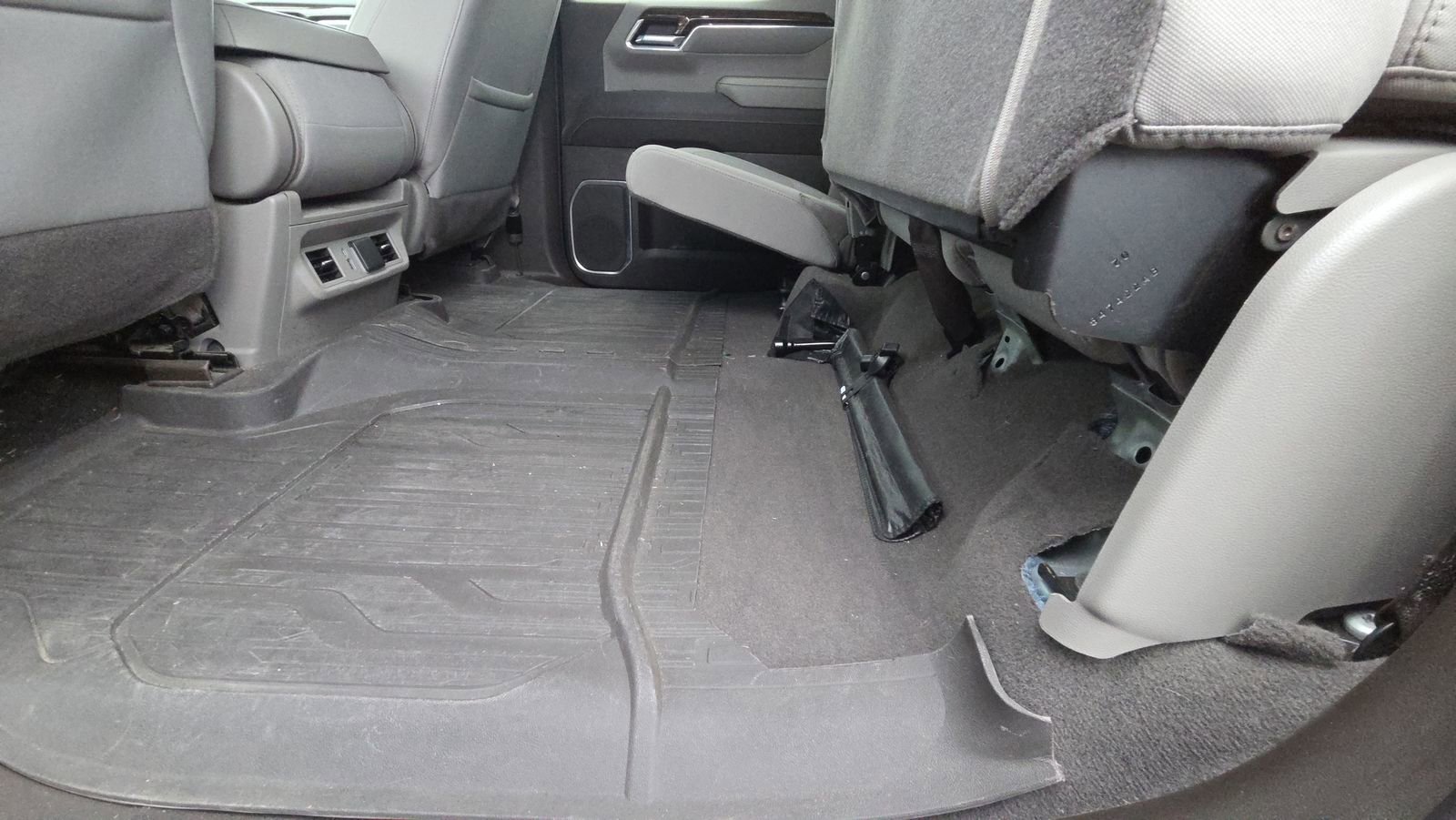 Used 2023 GMC Sierra 1500 SLE image 34