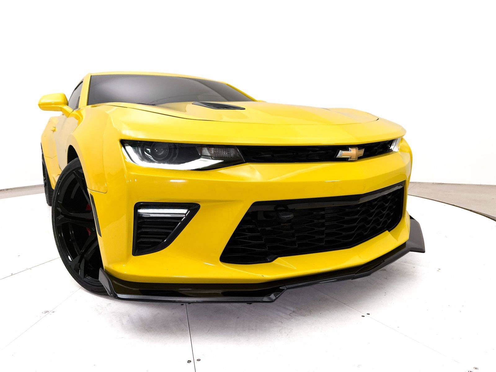 Used 2017 Chevrolet Camaro SS RWD image 7