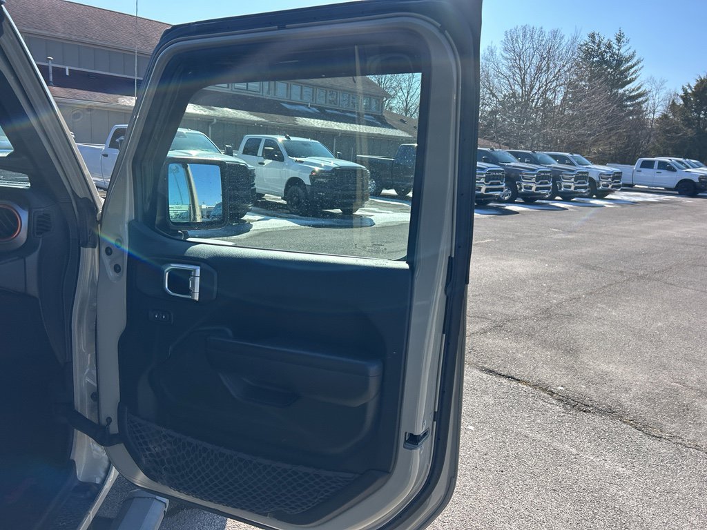 Used 2020 Jeep Gladiator Mojave image 23