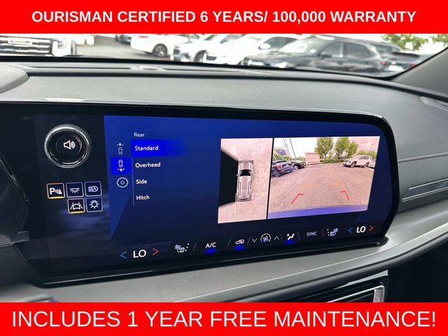 Used 2025 Chevrolet Traverse LT w/ Driver Confidence Package FWD image 24