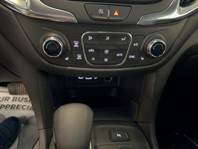 Used 2023 Chevrolet Equinox LT AWD/4WD image 9