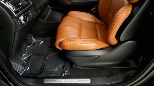 Used 2021 Lincoln Navigator Reserve AWD/4WD image 48