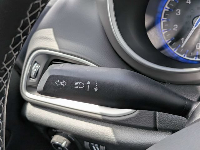 Used 2026 Chrysler Pacifica Select FWD image 28