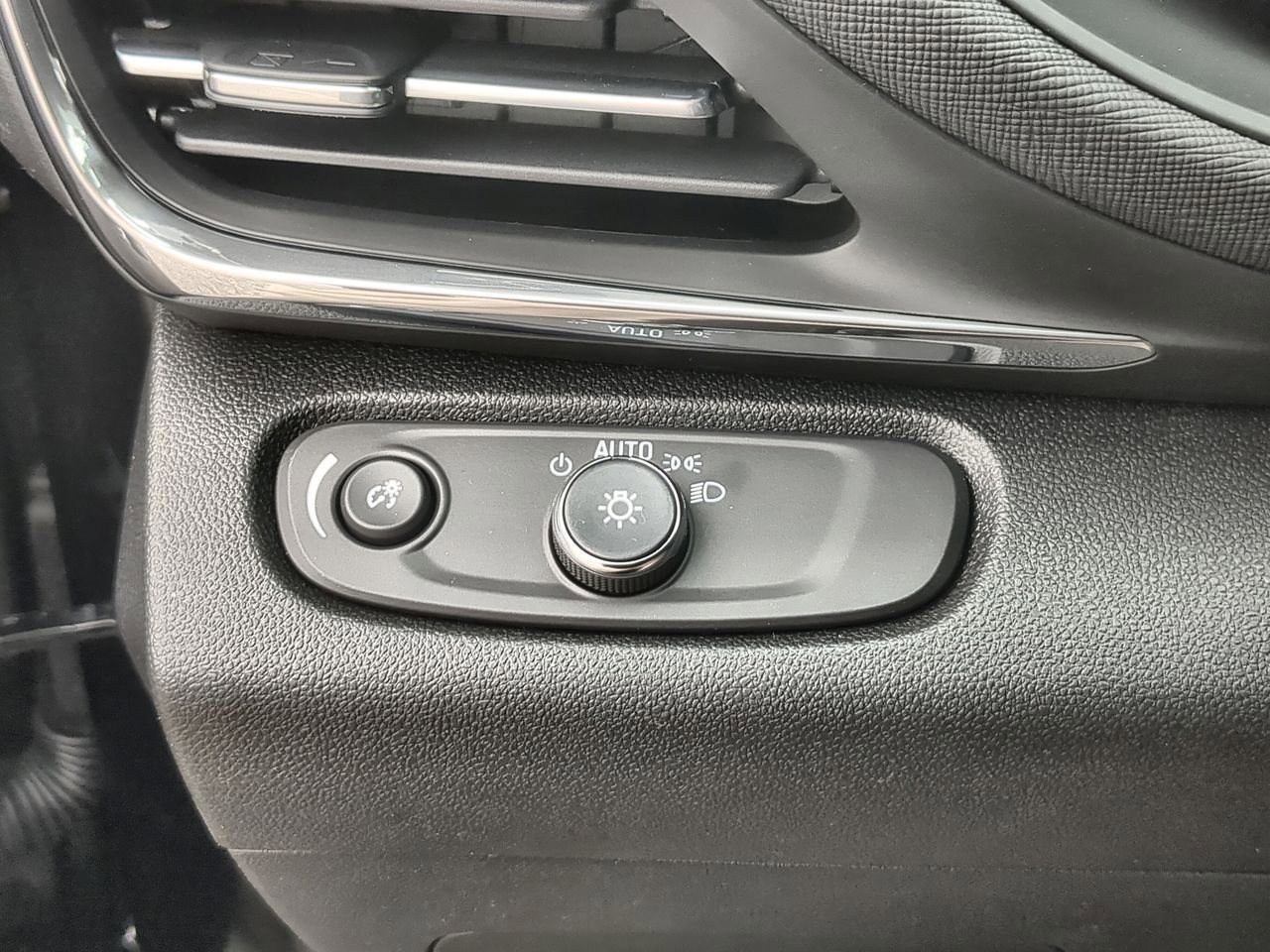 New 2026 Buick Envista Preferred w/ Convenience I Package image 17