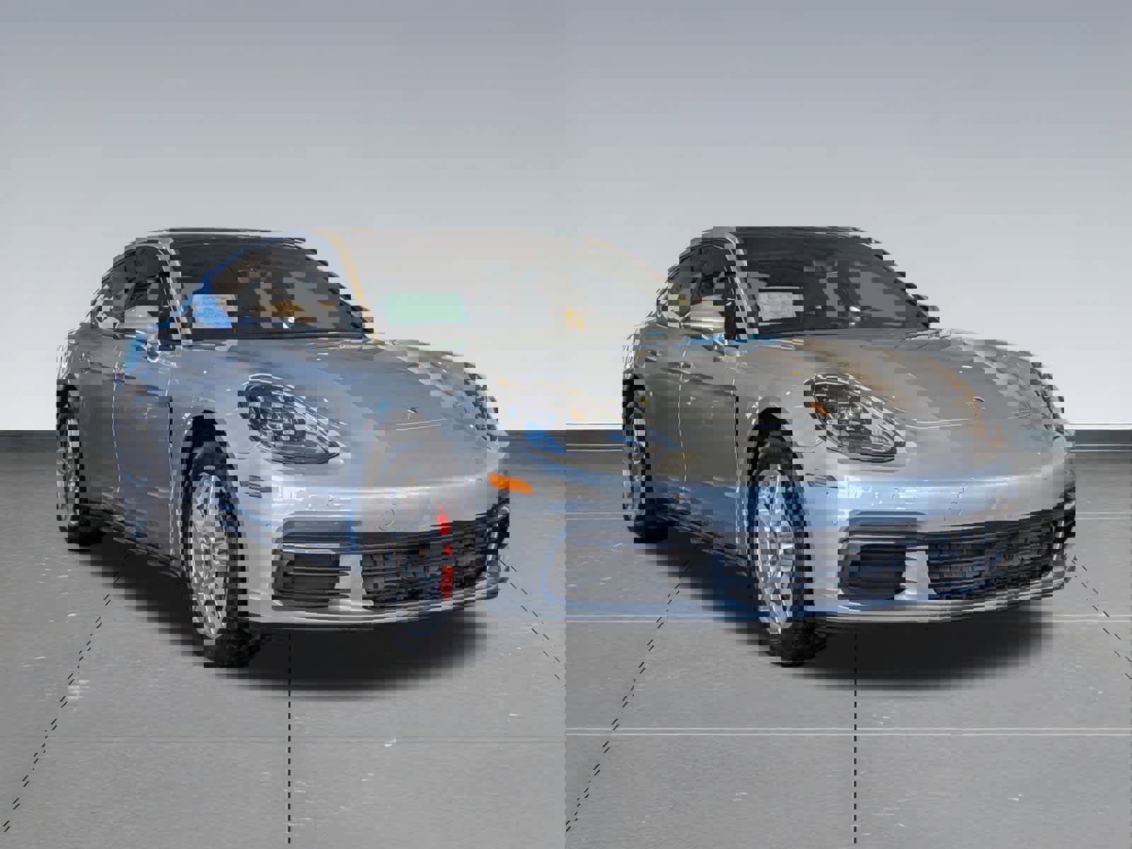 Used 2017 Porsche Panamera 4 image 8