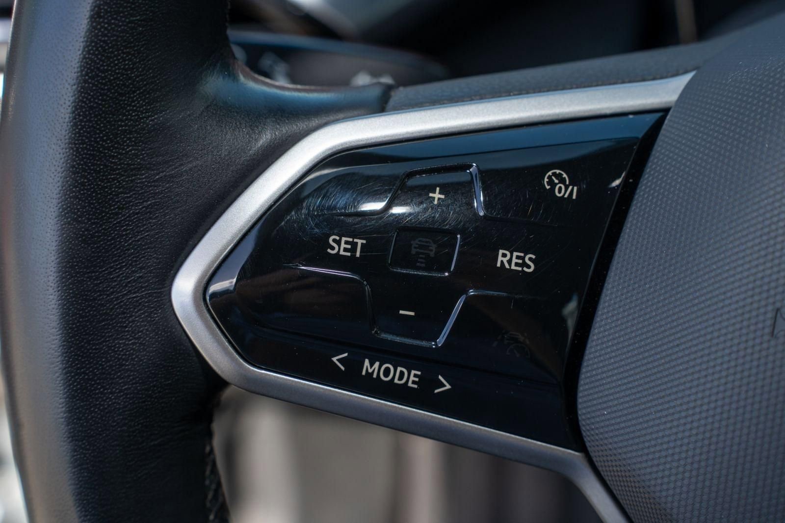 Used 2021 Volkswagen ID.4 Pro S image 32