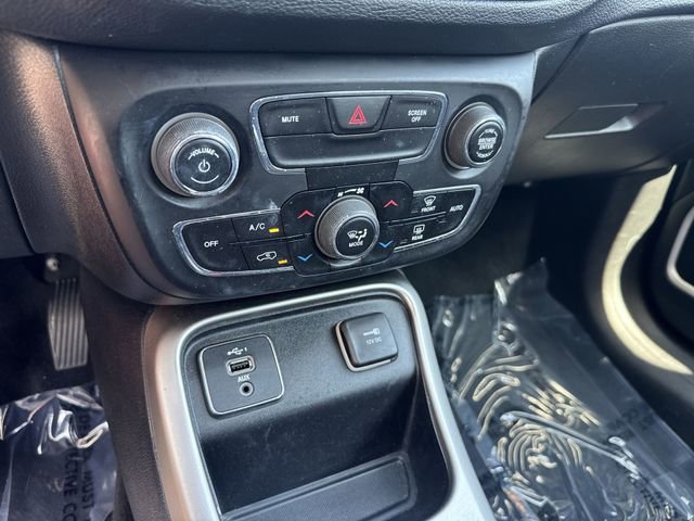 Used 2019 Jeep Compass Sport image 21