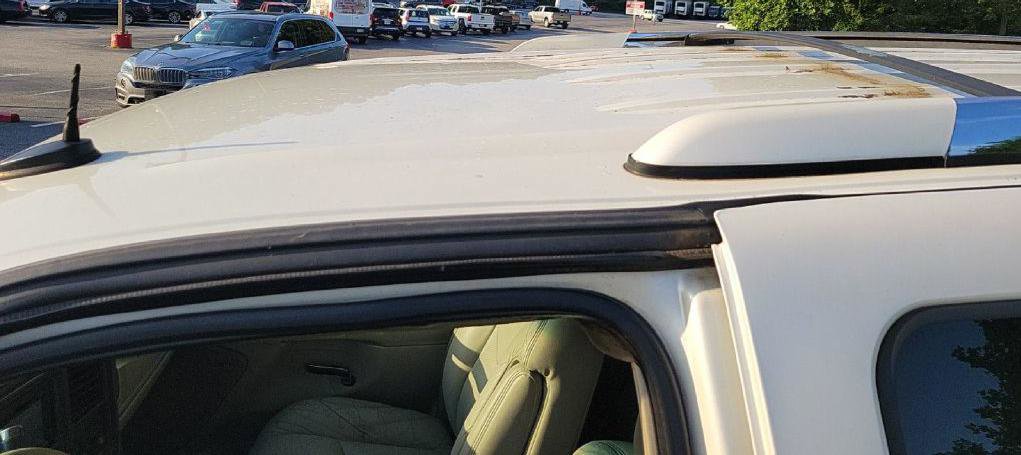 Used 2003 Cadillac Escalade LUXURY image 13