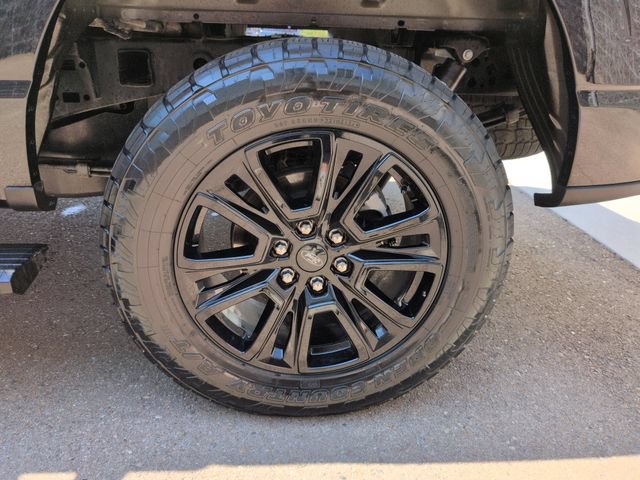 Certified 2025 Ford F150 Platinum w/ FX4 Off-Road Package AWD/4WD image 33