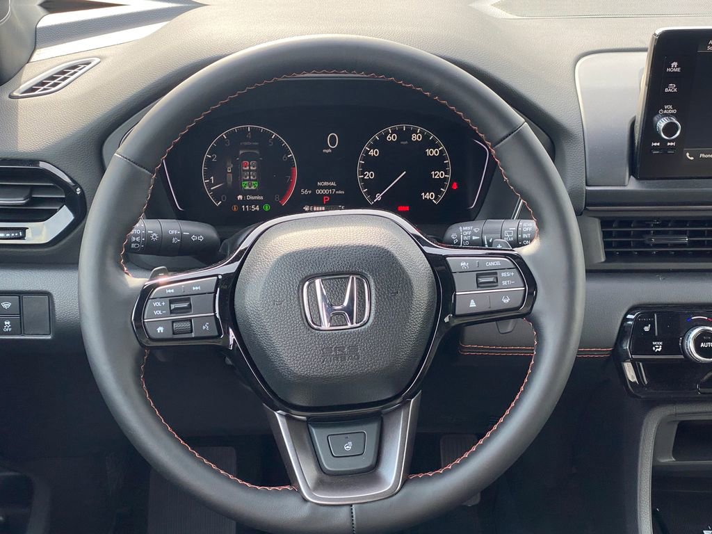 Used 2025 Honda Pilot TrailSport image 13