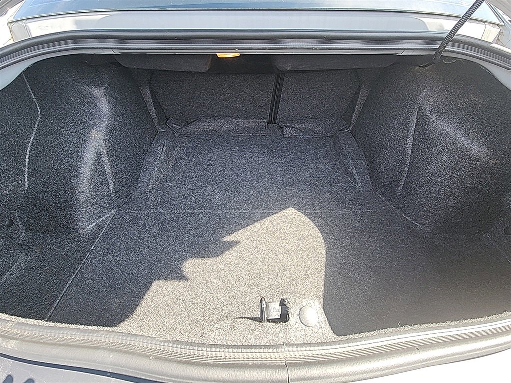 Used 2022 Dodge Challenger R/T w/ Blacktop Package image 30