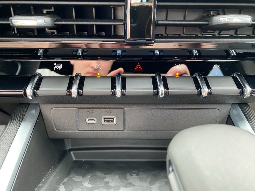 New 2025 Chevrolet Colorado Z71 image 17