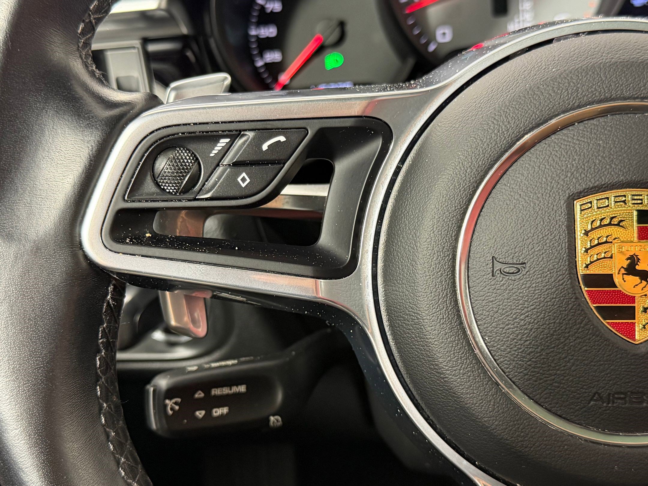 Certified 2021 Porsche Macan S image 22