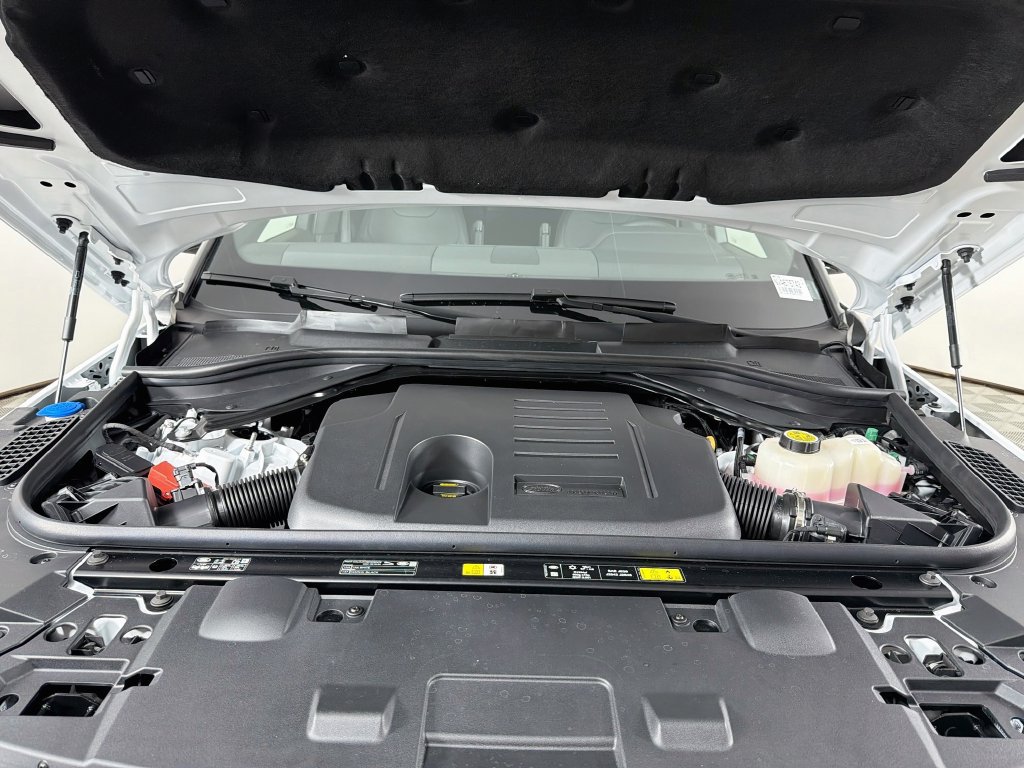 New 2027 Land Rover Range Rover Sport Dynamic SE AWD/4WD image 32