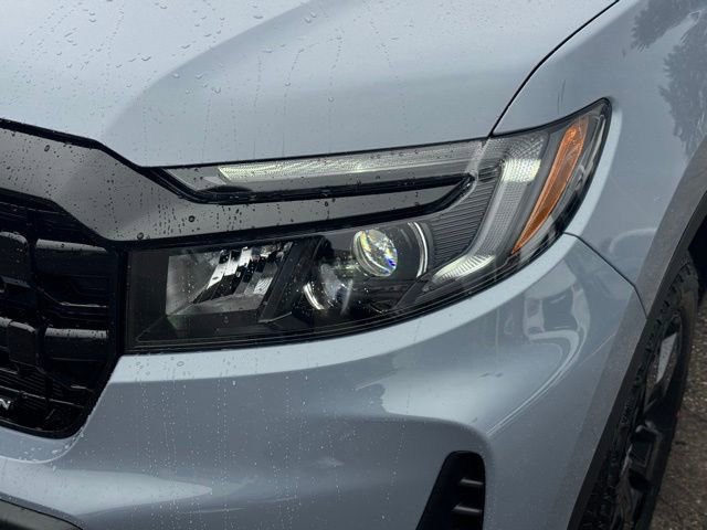 New 2026 Honda Ridgeline Black Edition image 2