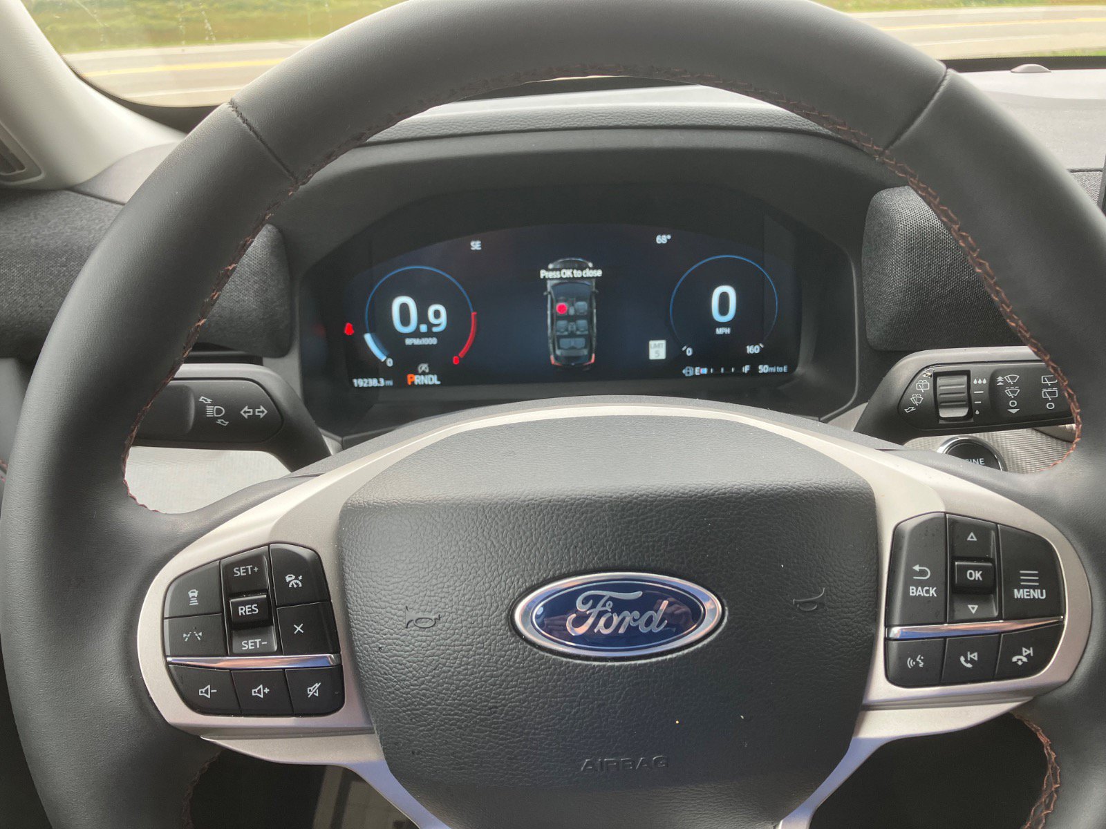 Used 2026 Ford Explorer Active AWD/4WD image 15
