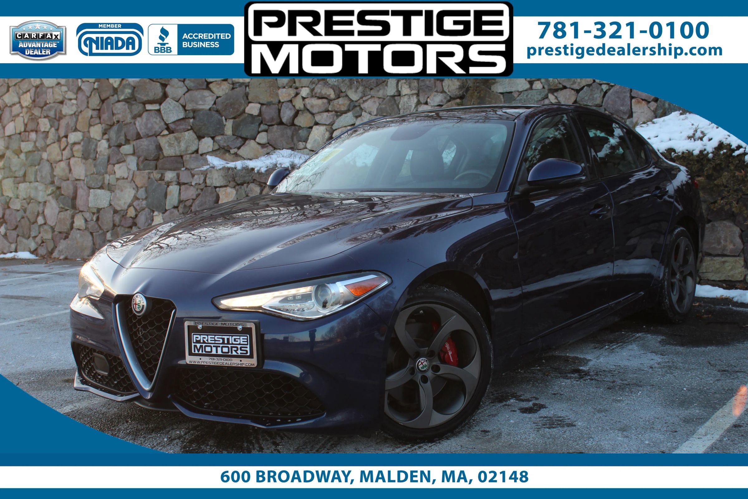 Used 2017 Alfa Romeo Giulia Sedan 4D image 1