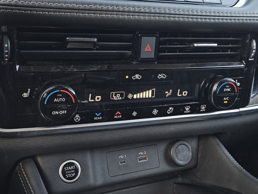 Used 2023 Nissan Rogue SL w/ SL Premium Package image 24