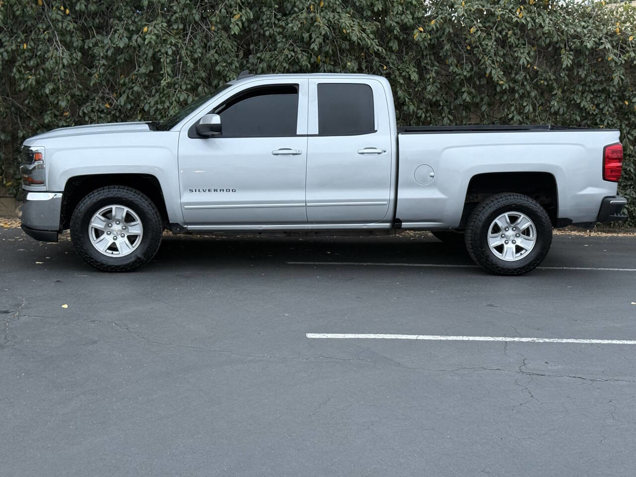 Used 2018 Chevrolet Silverado 1500 LT image 6