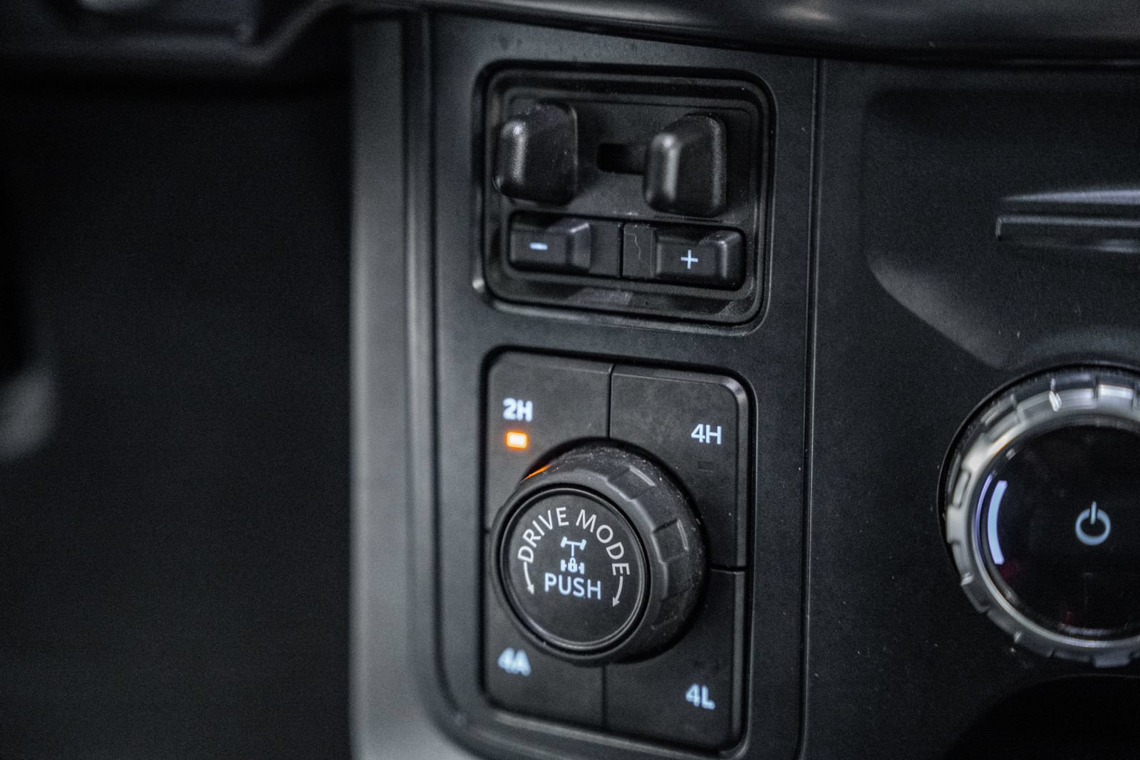 Certified 2025 Ford F150 Lariat AWD/4WD image 27