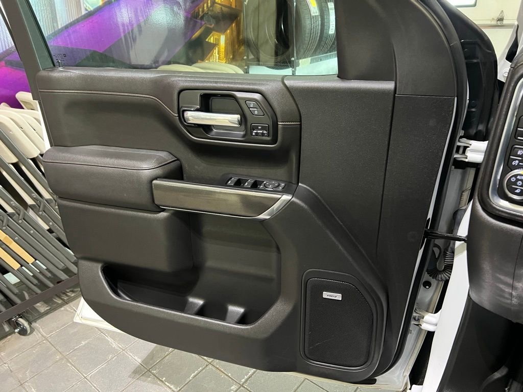 Used 2022 GMC Sierra 1500 AT4 w/ AT4 Premium Package image 12