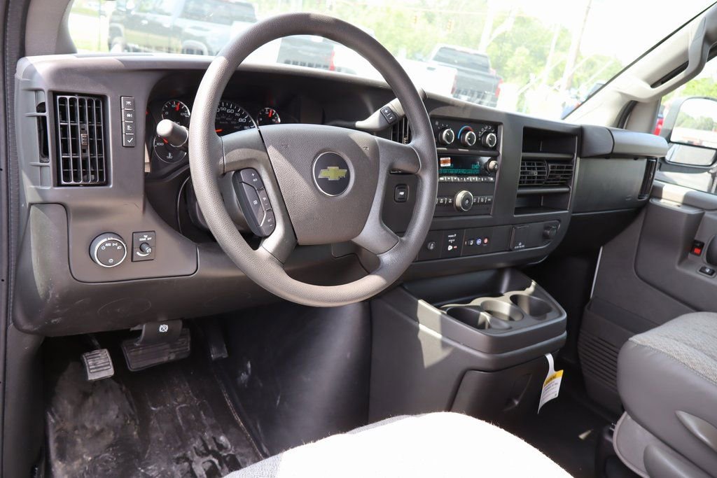 New 2025 Chevrolet Express 2500 w/ Driver Convenience Package image 5