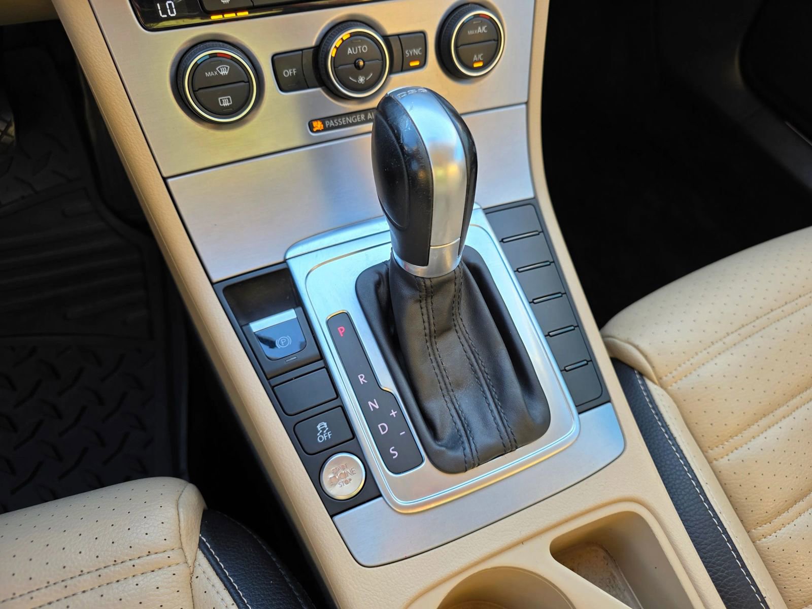 Used 2017 Volkswagen CC Sport image 17