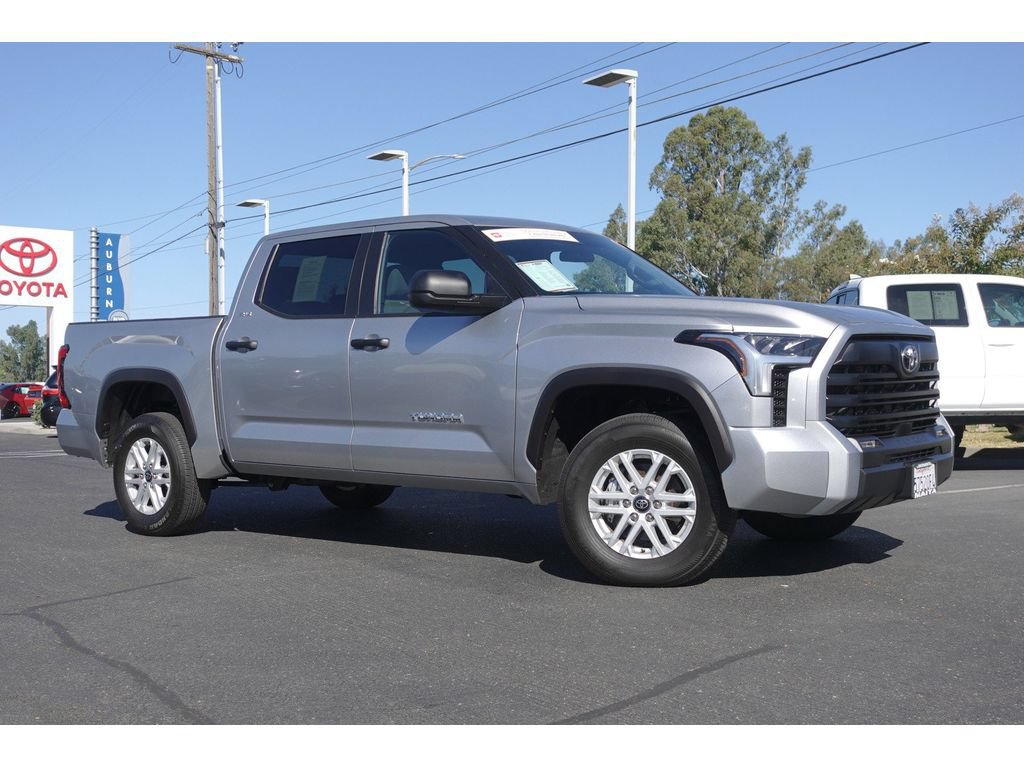 Certified 2025 Toyota Tundra SR5 AWD/4WD image 5