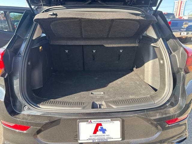 Used 2021 Buick Encore GX Preferred w/ Sport Touring Package FWD image 11