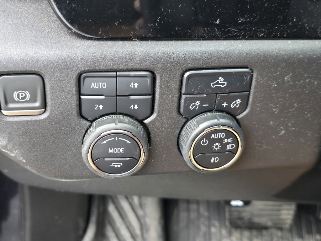 Used 2024 Chevrolet Silverado 1500 LT Trail Boss w/ Convenience Package II image 19