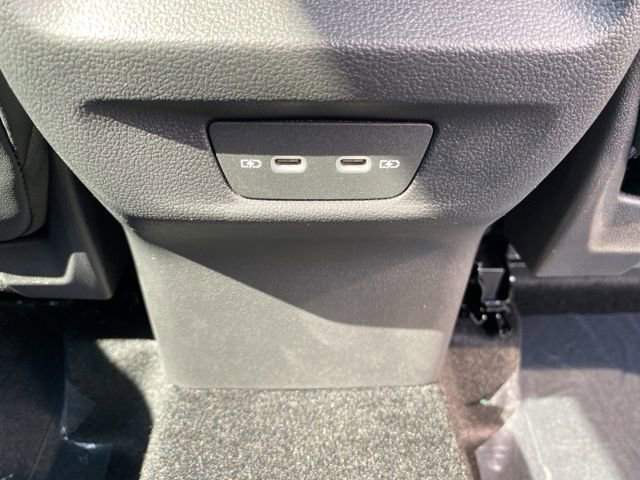 New 2025 Volkswagen Tiguan SE image 57