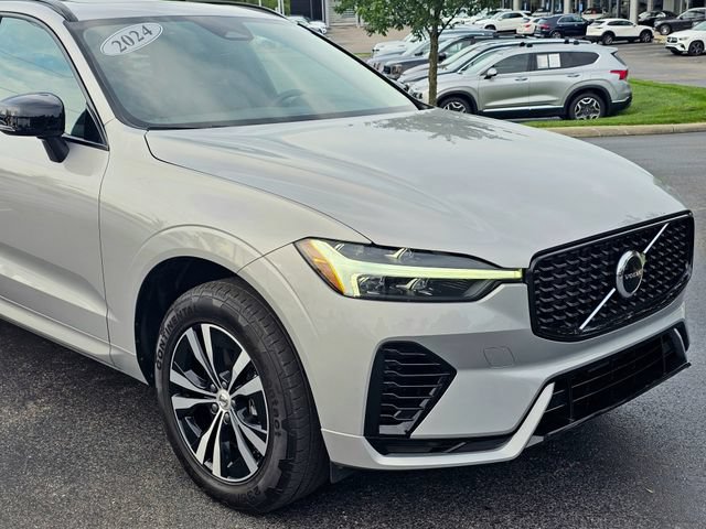 Used 2024 Volvo XC60 T8 Core AWD/4WD image 2