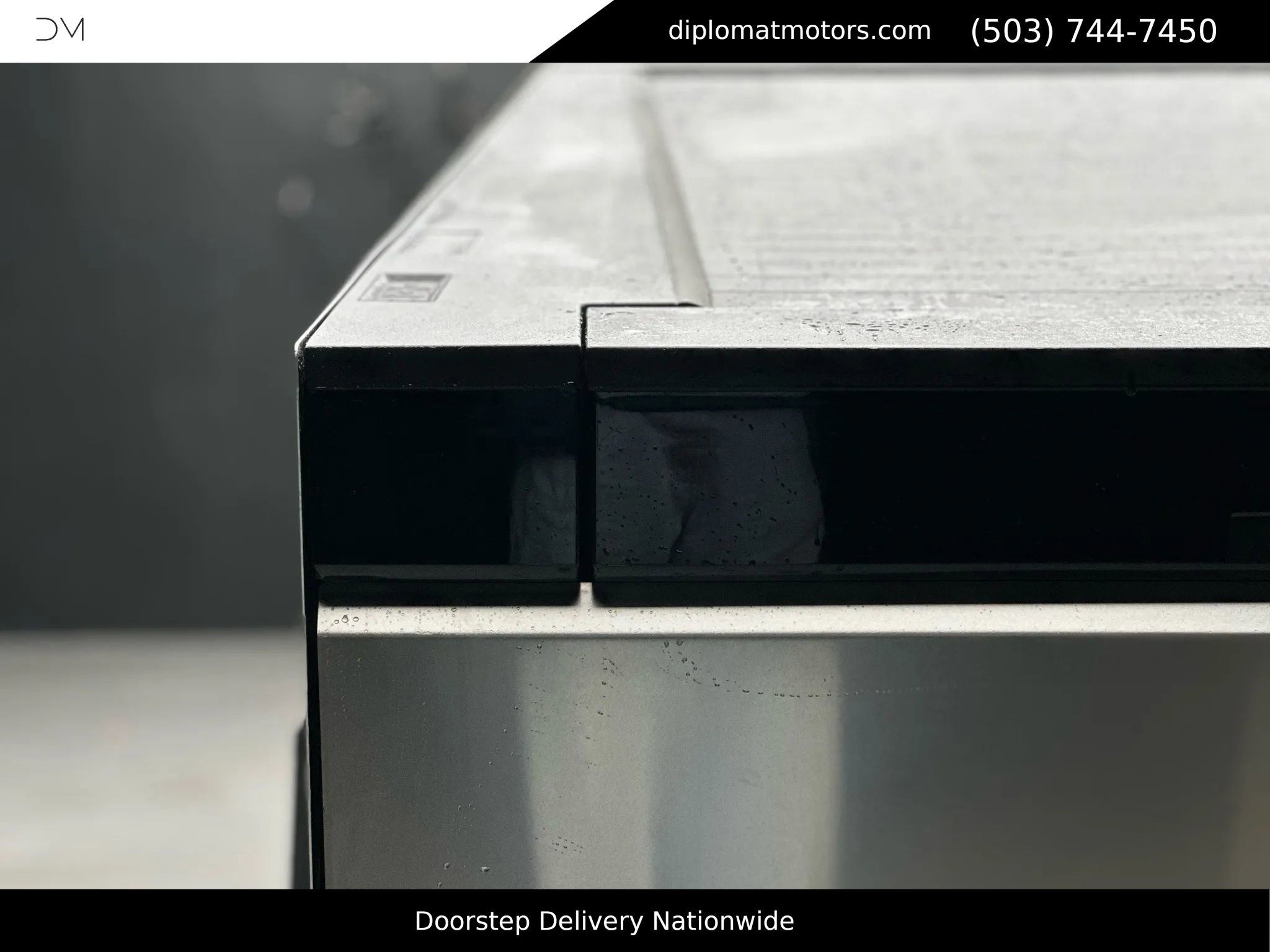 Used 2025 Tesla Cybertruck AWD Crew Cab image 14