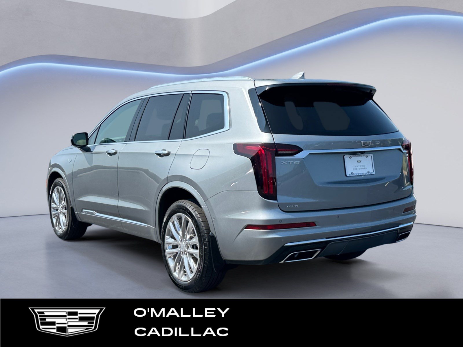 Certified 2024 Cadillac XT6 Premium Luxury w/ Technology Package AWD/4WD image 3