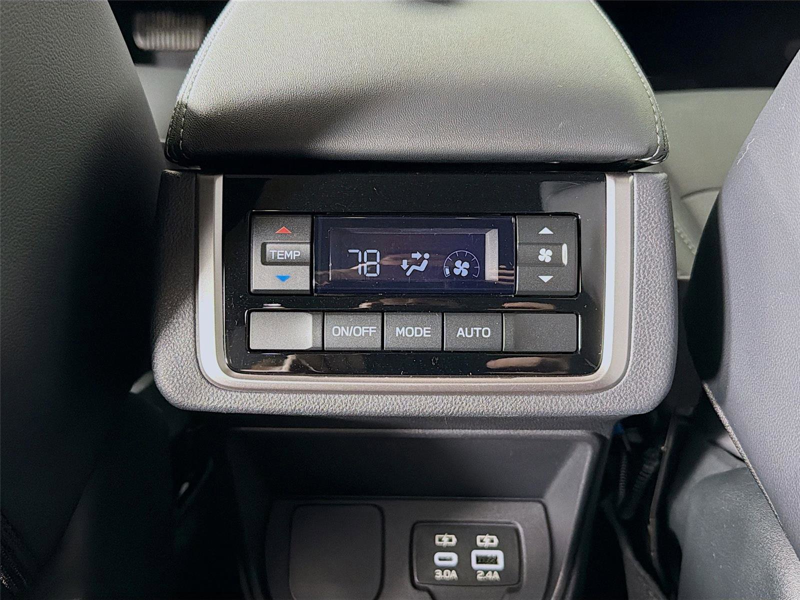 Certified 2026 Subaru Ascent Premium AWD/4WD image 23