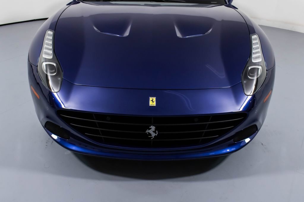 Certified 2017 Ferrari California T image 13
