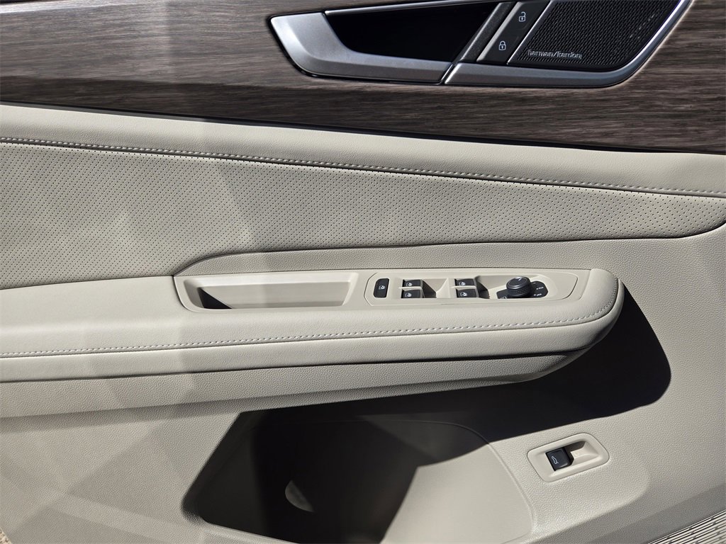 New 2026 Volkswagen Atlas SEL Premium R-Line image 18