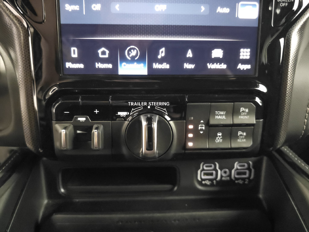 Used 2024 RAM 1500 Limited AWD/4WD image 16