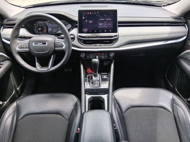 Used 2022 Jeep Compass Latitude image 9