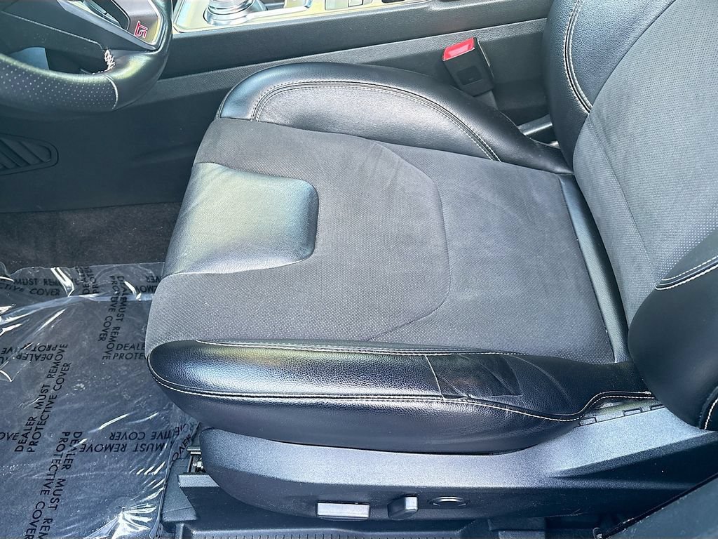Used 2022 Ford Edge ST AWD/4WD image 19