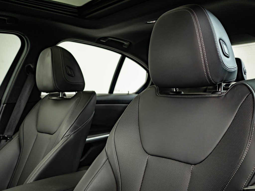 Used 2025 BMW 330i xDrive Sedan image 20