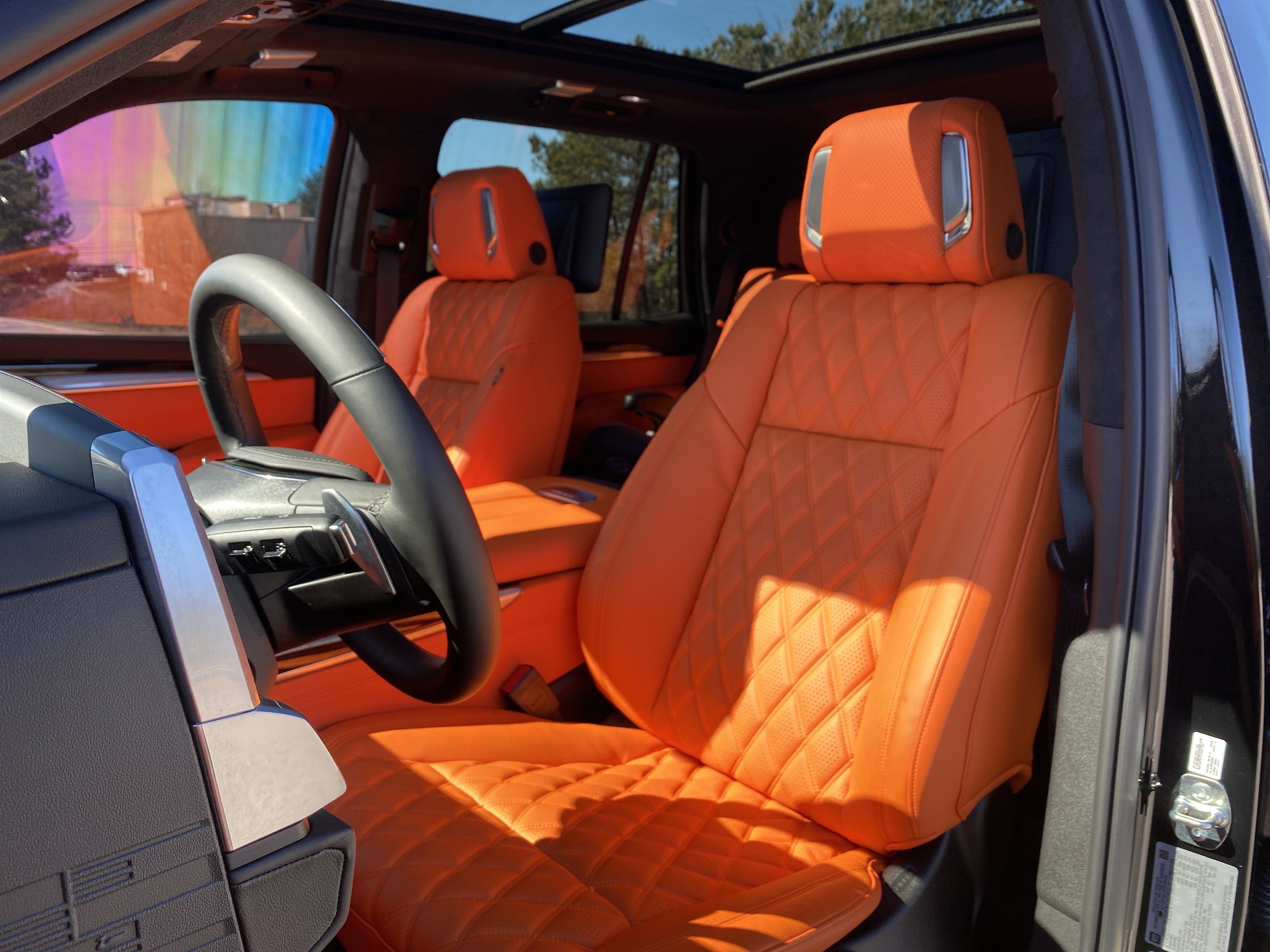 Used 2026 Cadillac Escalade Platinum Sport image 7