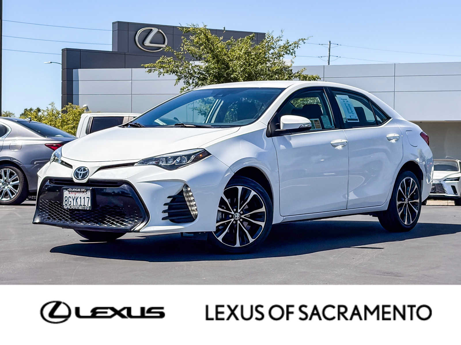 Used 2019 Toyota Corolla SE FWD image 1