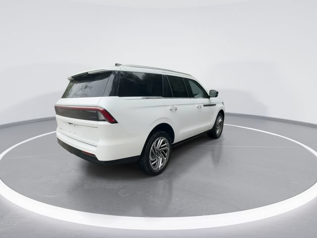 New 2027 Lincoln Navigator Reserve AWD/4WD image 8