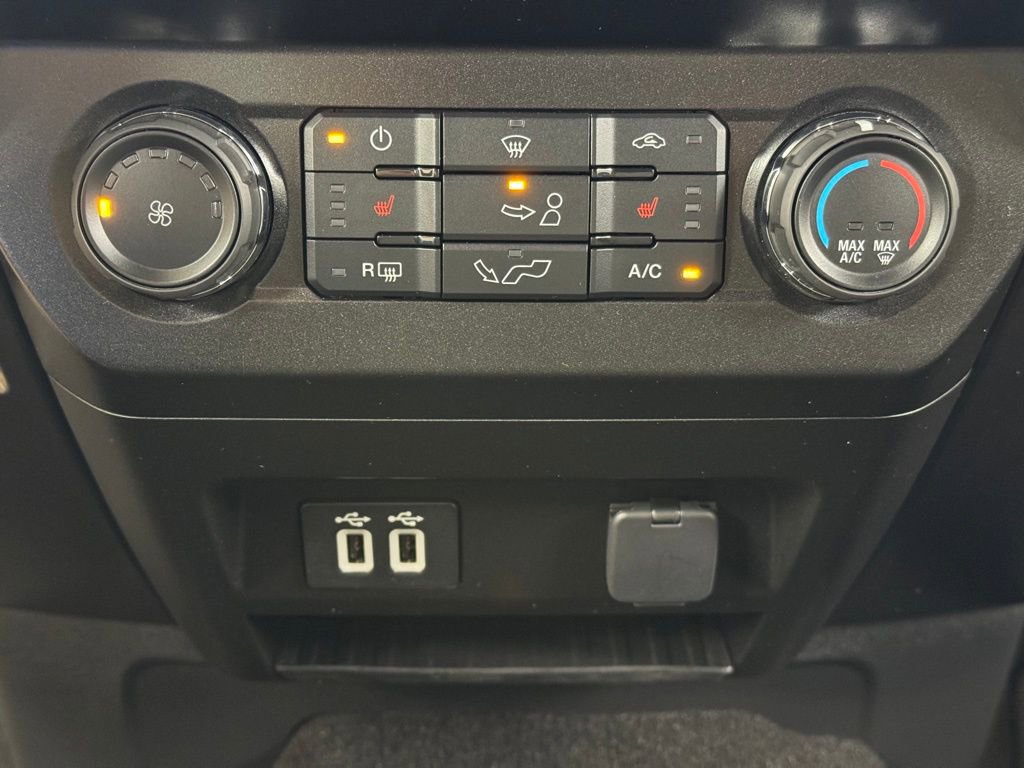 Used 2019 Ford F150 XLT w/ Equipment Group 302A Luxury AWD/4WD image 36