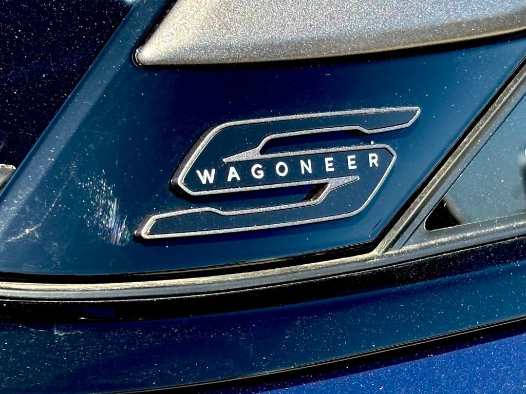 Used 2025 Jeep Wagoneer S Limited image 6